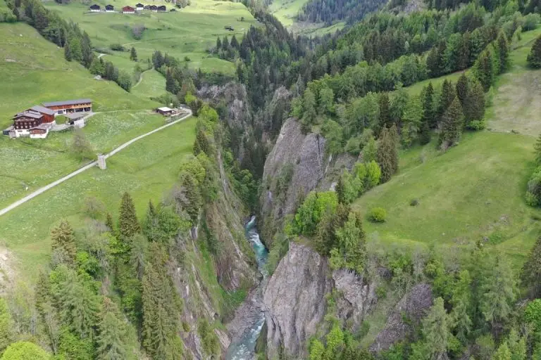 Neue Hängebrücke soll Iseltrail noch spektakulärer machen