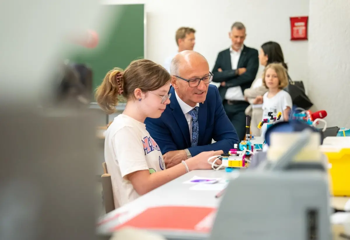 MINT Bildungsregion – Eine Zukunftsaktie für Tirol 