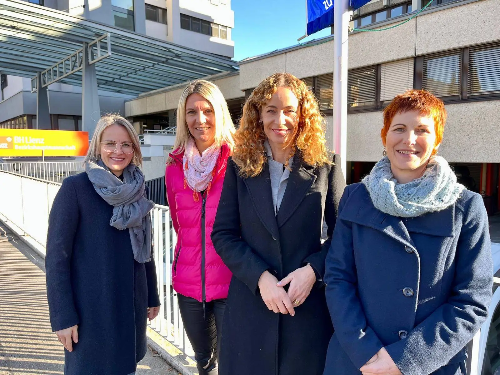 (vl) Mira Unterkreuter, Bezirkshauptfraustellvertreterin, Susanne Scheran, Soroptimistclub, Landesrätin Eva Pawlata, Brigitte Schieder, Frauenzentrum Osttirol Foto: Brugger