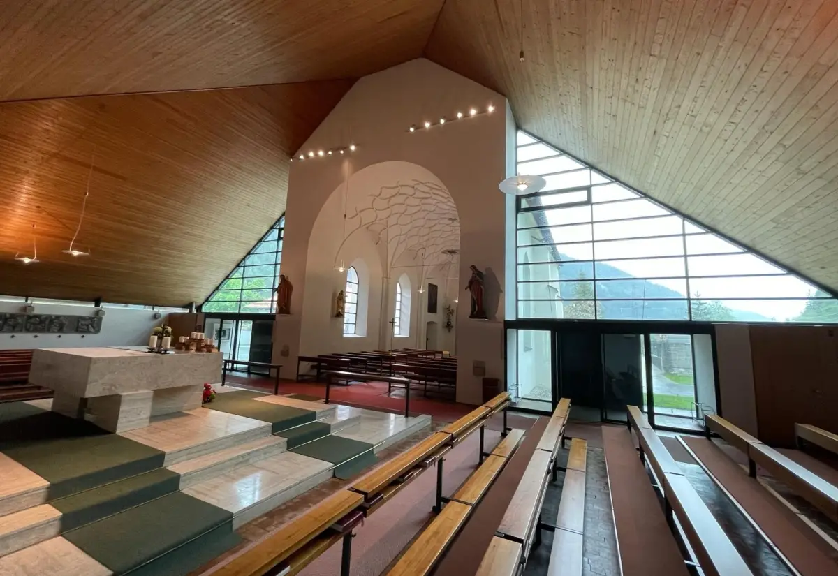 Baustein-Aktion für neue Kirchenfenster in St. Johann i.W.