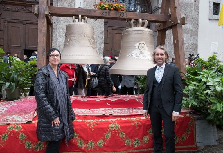 Zwei neue Glocken zum besonderen Anlass