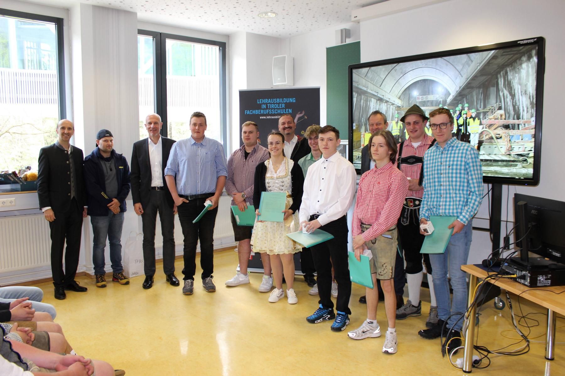 Lehrlinge der Fa Frey, Foto: TFBSLienz