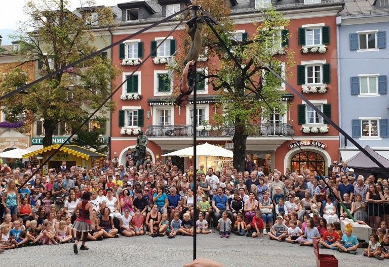 Ein Spektakel in sechs Metern H&ouml;he