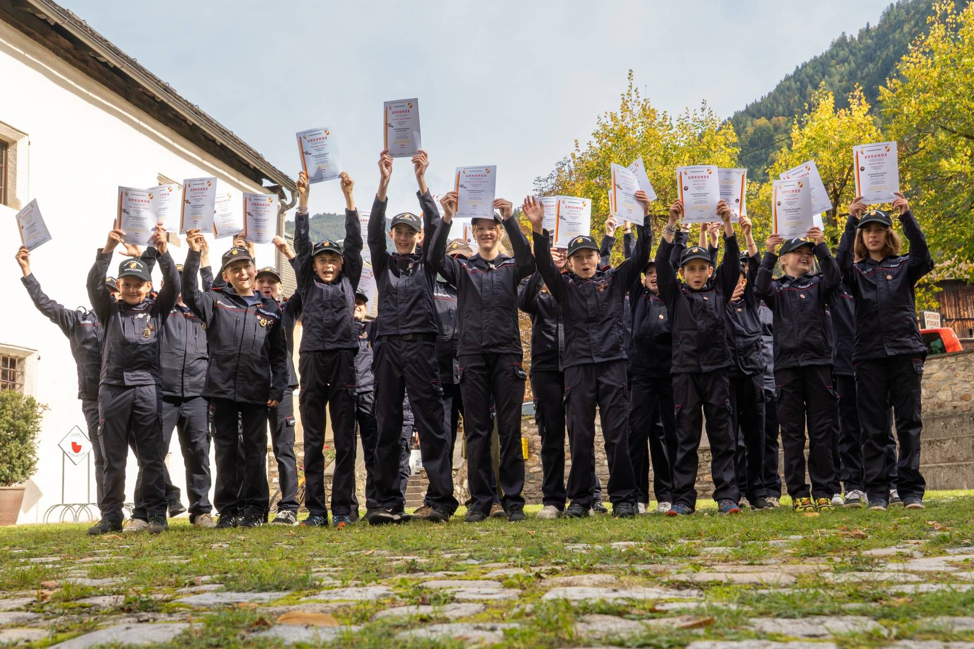 Die Jungfeuerwehr-Leute wurden Gruppenweise durch den Wissenstest gef&uuml;hrt. Zum Abschluss gab es eine Urkunde.