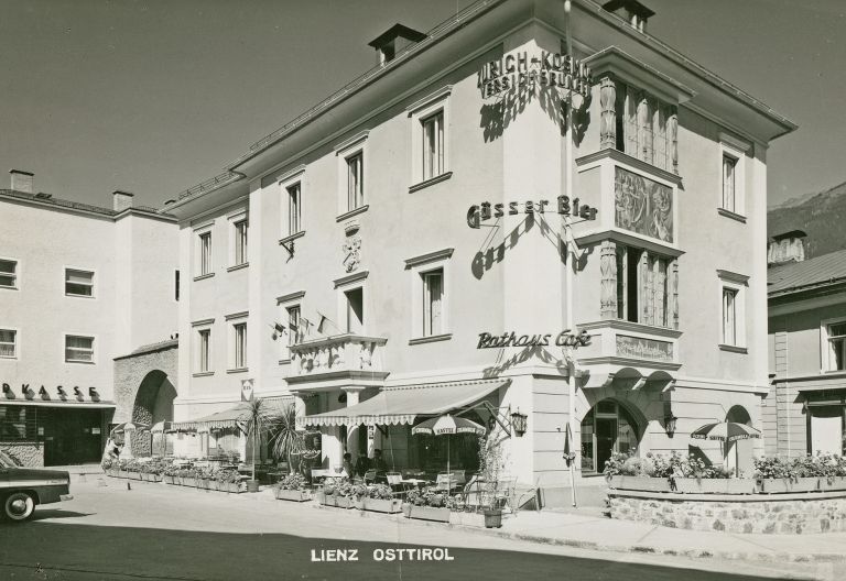 Kalender macht verschwundenes Lienz sichtbar