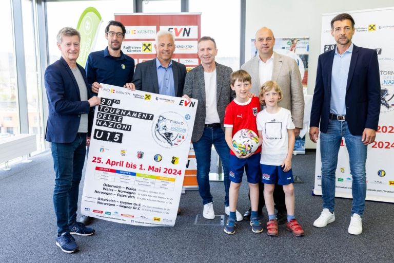 Internationale Fu&szlig;ball-Action im K&auml;rntner Gailtal