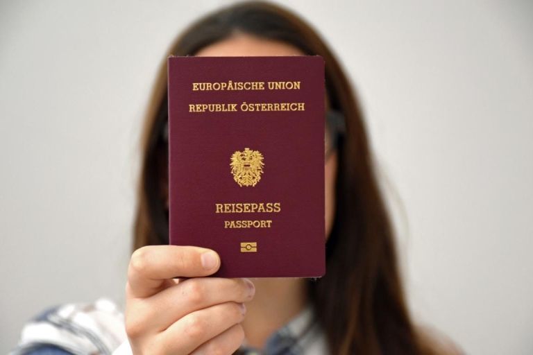 Urlaub 2023 - Reisedokumente rechtzeitig pr&uuml;fen 