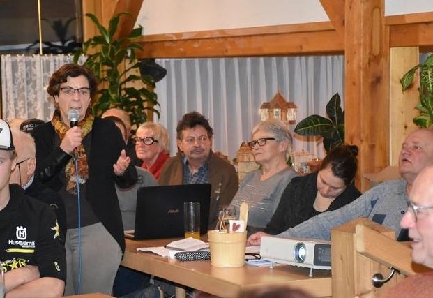 Haltestelle wird nun doch gepr&uuml;ft