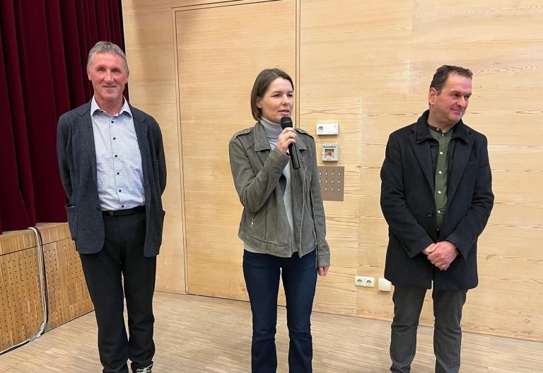 Uni im Dorf: &bdquo;&Uuml;ber Grenzen denken&ldquo;