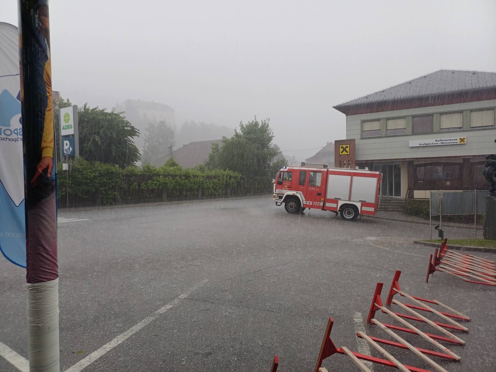Die Feuerwehr Greifenburg musste mehrfach ausr&uuml;cken, um die Sturmsch&auml;den zu beseitigen.