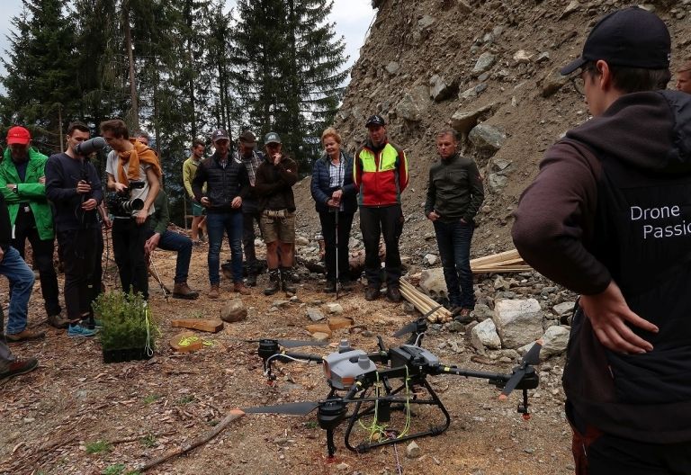 Drohnen &bdquo;helfen&ldquo; im Forst