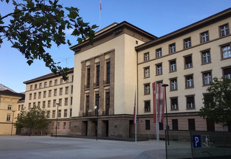 Tiroler Landtag debattierte &uuml;ber Sperrstunde