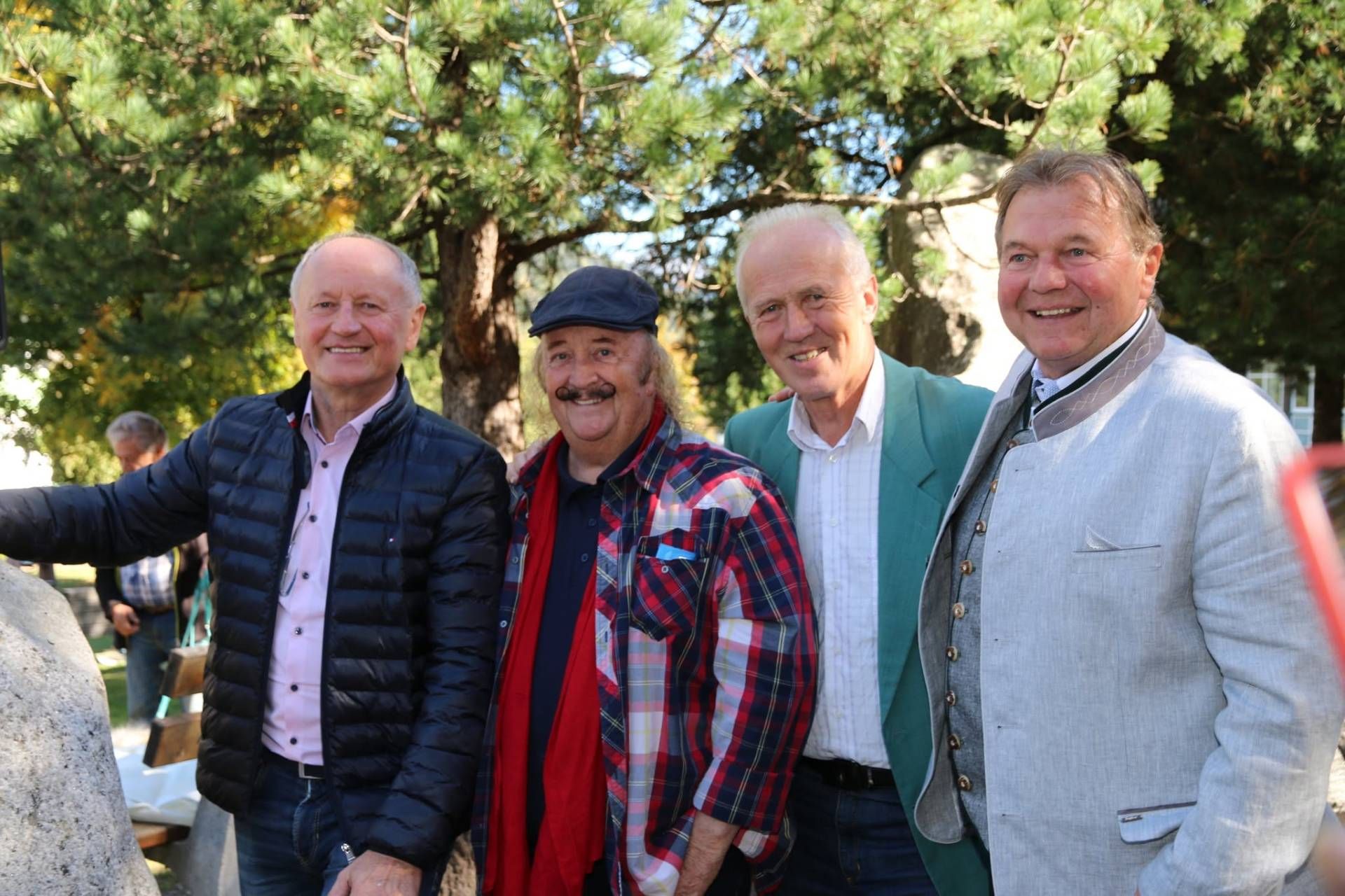 Musikerkollegen erwiesen den &bdquo;M&ouml;lltalern&ldquo; die Ehre. V. l.: Huby Mayer, Charly Kaiser, Karl Raunjak und Peter Pichler.