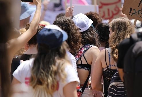 Gemeinsame Wanderung f&uuml;r Frauenrechte