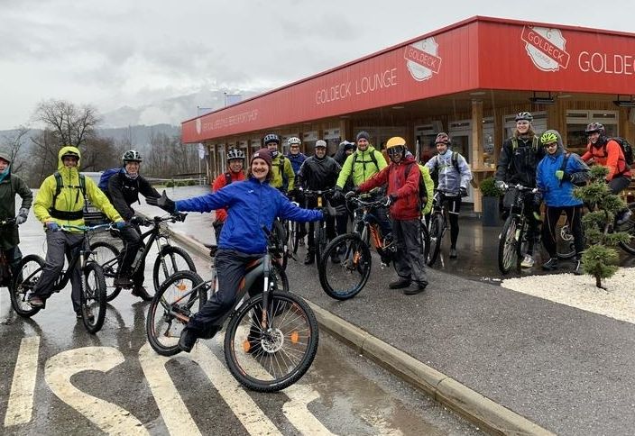 Kofla Hone radelte zum Weihnachtswunder