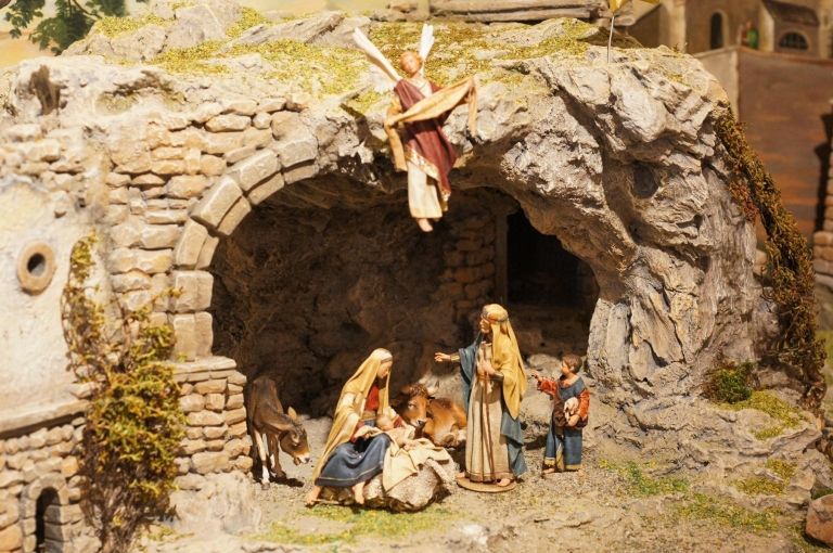 Bischof Hermann Glettler w&uuml;nscht zu Weihnachten Zuversicht 