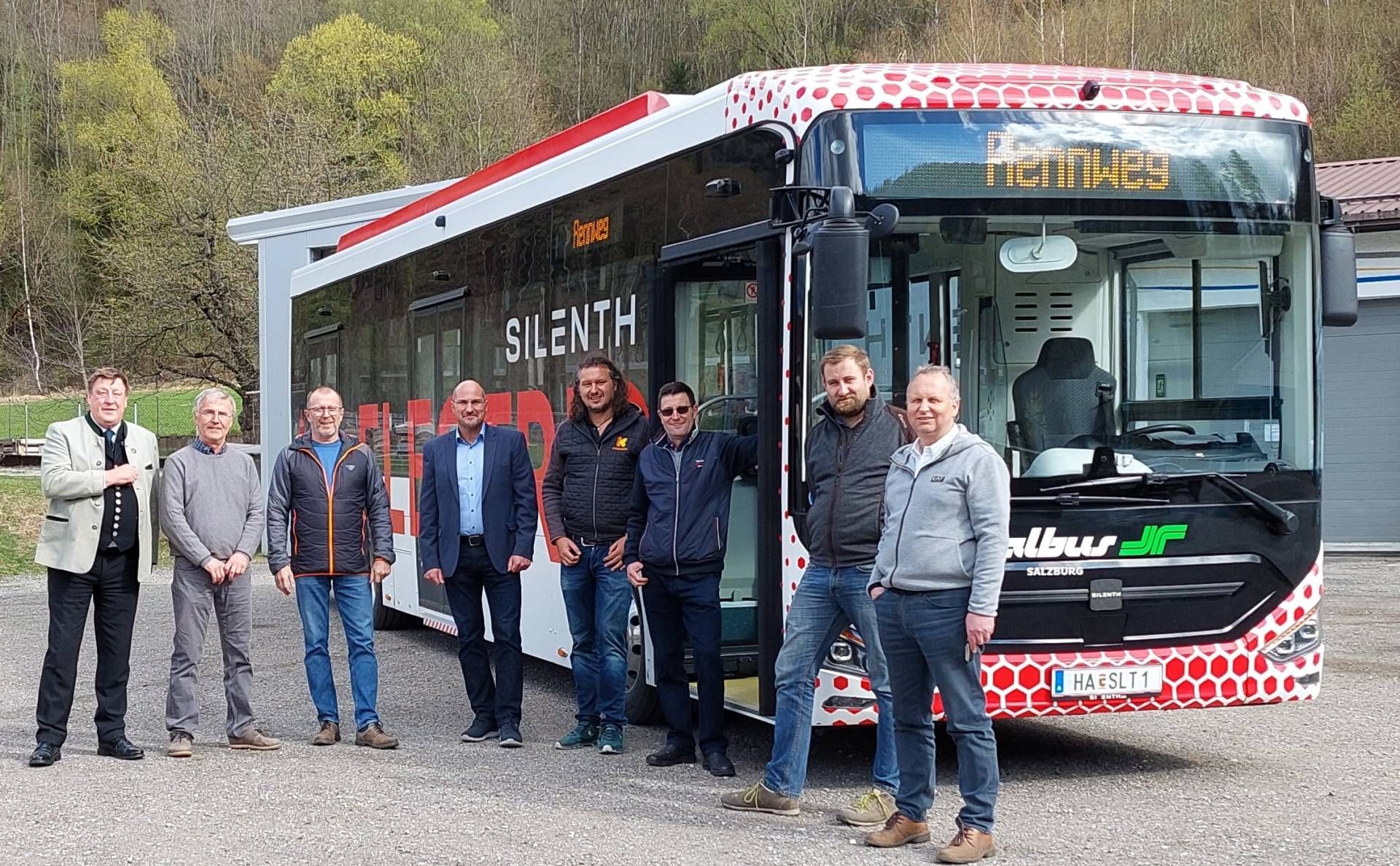 Verschiedene E-Busse wurden im Liesertal schon getestet.
