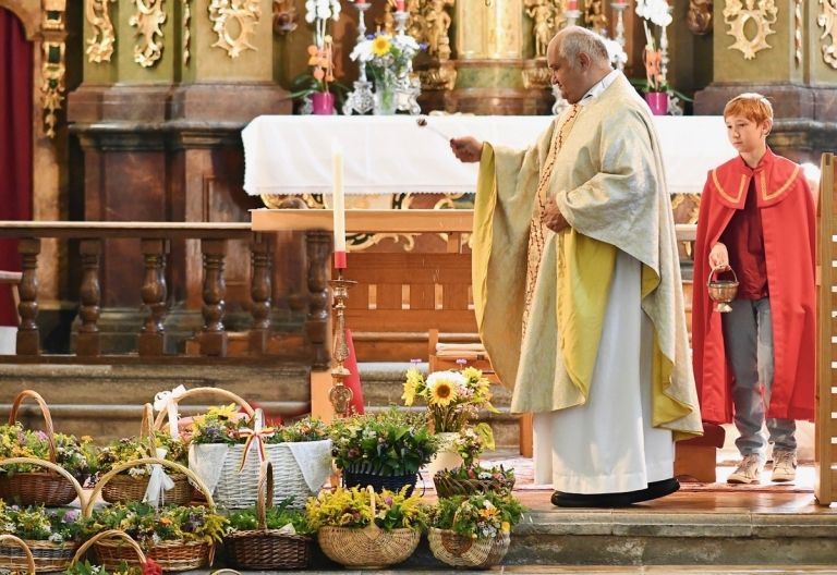 Kr&auml;uterweihe in Obervellach