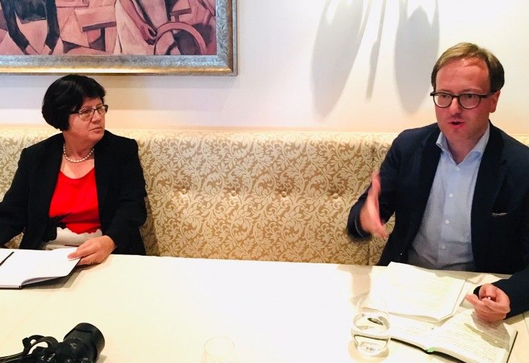 Tiroler Neos kritisieren Schulcuster Defereggental