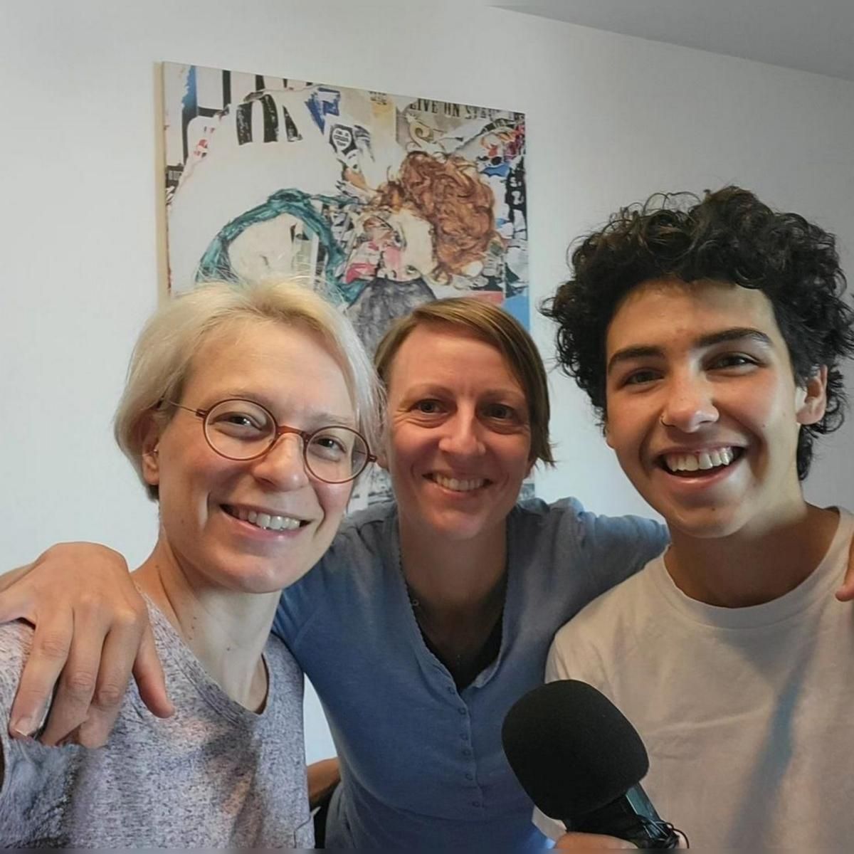 Die geb&uuml;rtige Lienzerin Sabrina Girstmair mit ihrer Partnerin Kathrin Warrasch und Radio-Osttirol-Reporter Alex Schmidbauer, RO
