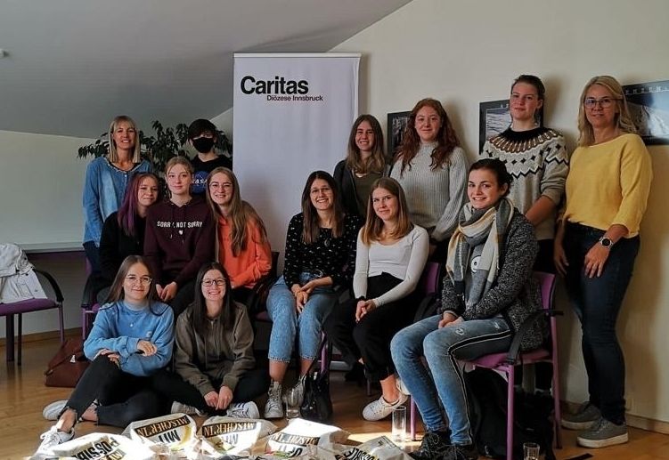 Sch&uuml;lerinnen entwickeln App f&uuml;r den "Rundgang der Not"