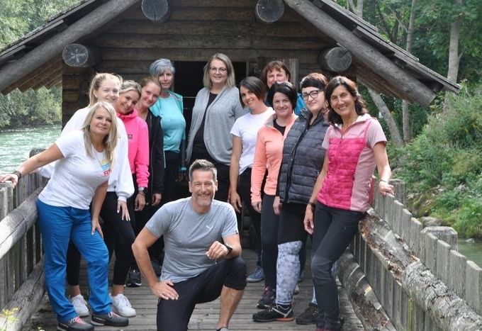 Sportlicher Start der &bdquo;Familija&ldquo;-Freizeitbetreuerinnen