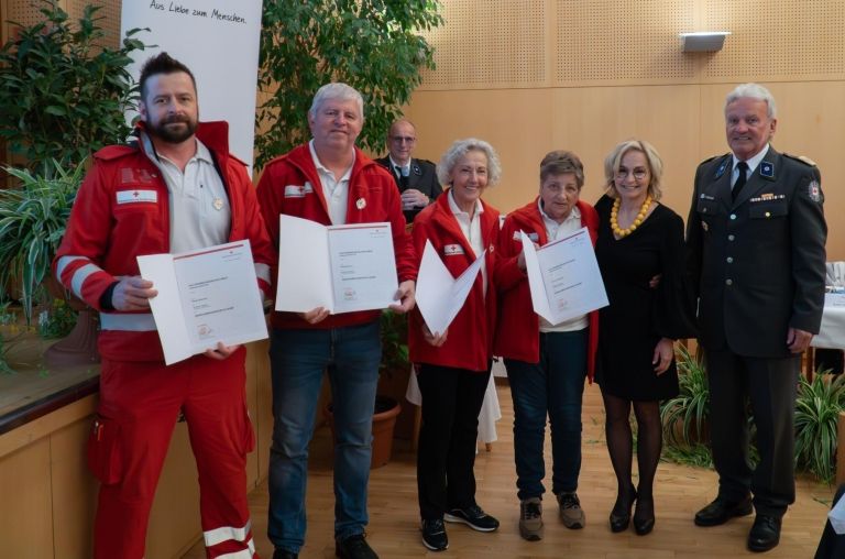 Unz&auml;hlige freiwillig geleistete Stunden im Jahr 2023