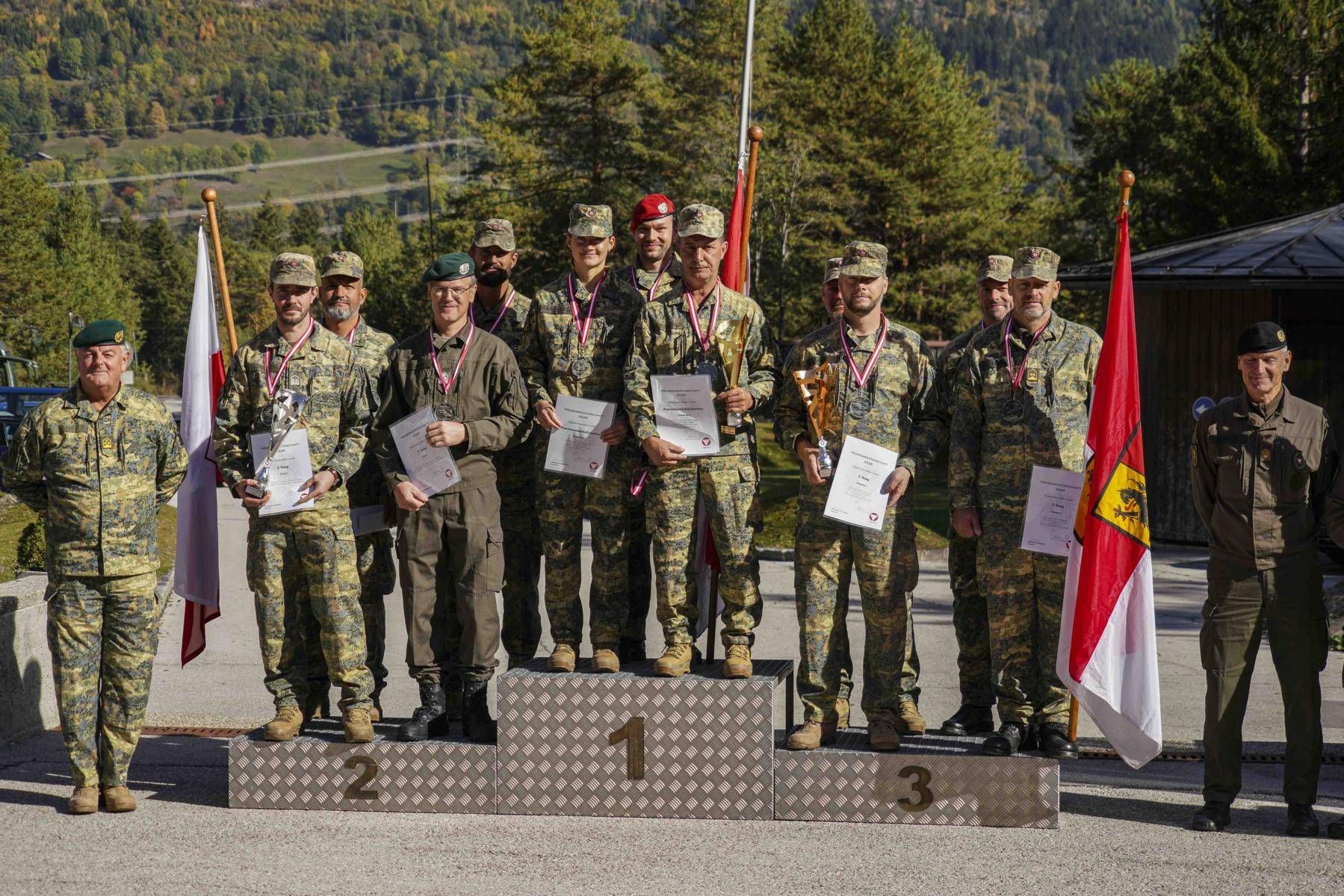 Sieger beim Mannschaftsbewerb Sturmgewehr; Salzburg vor Tirol und K&auml;rnten