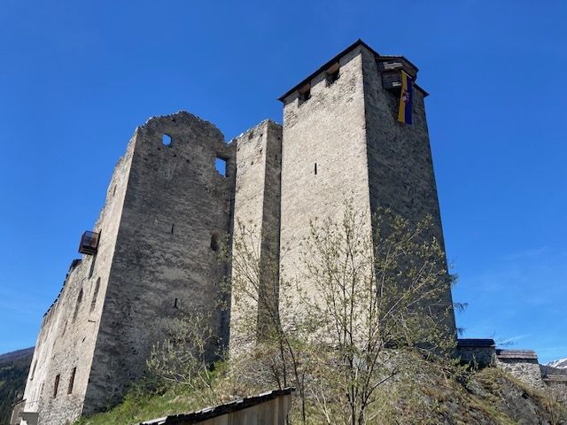 Ein neuer, heller Klang t&ouml;nt von Burg Heinfels