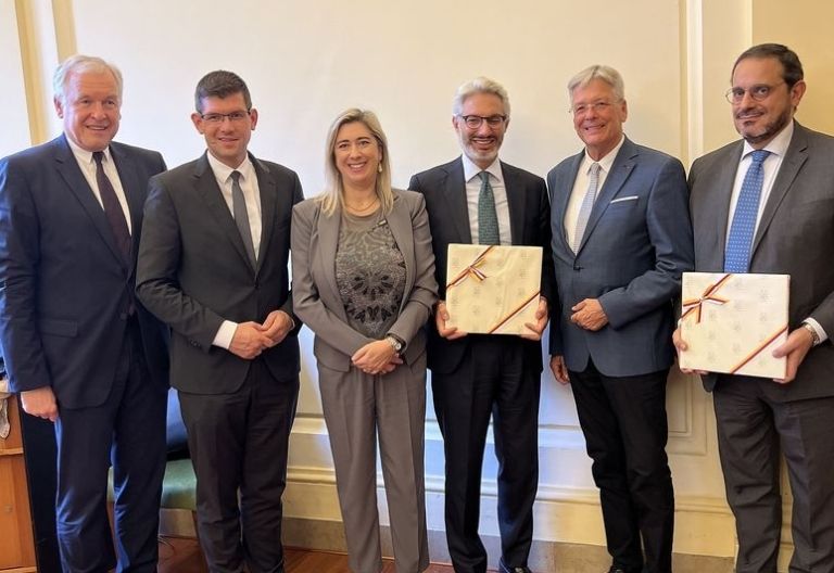 Pl&ouml;ckenpass: Arbeitstreffen in Rom