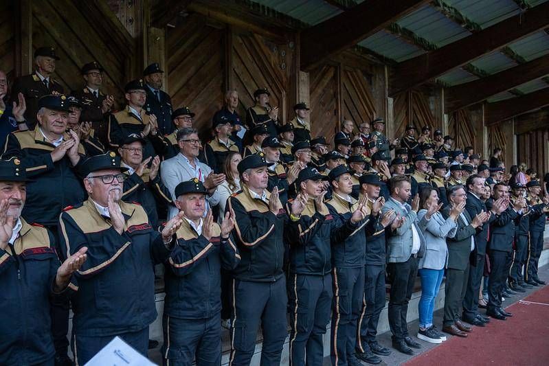 Die Ehreng&auml;ste waren beim Landes-Feuerwehrleistungsbewerb begeistert.