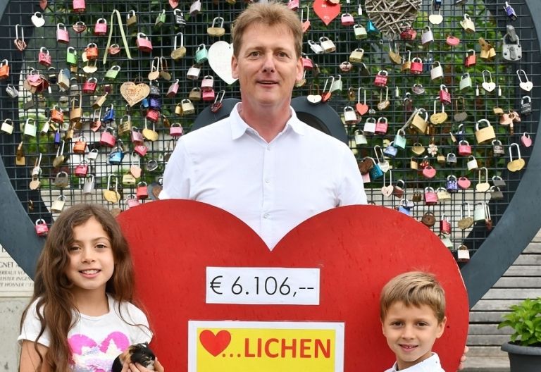 Herz um Herz: Spenden&uuml;bergabe in Baldramsdorf