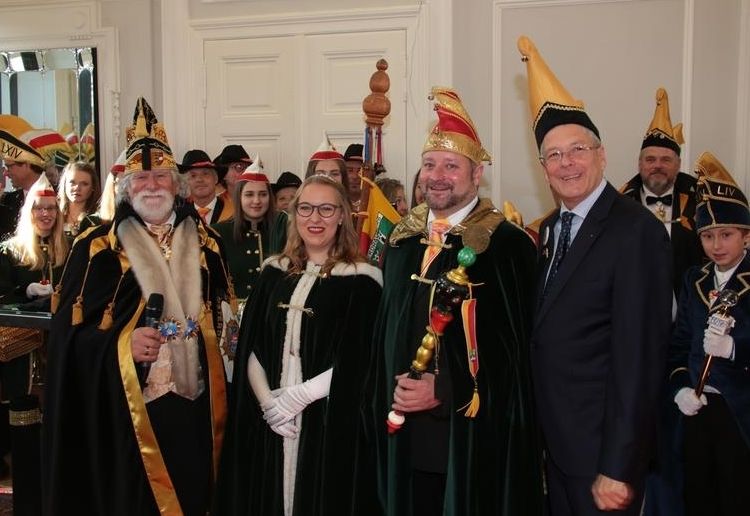 Segen von Oben in K&auml;rntens Faschings-Landeshauptstadt