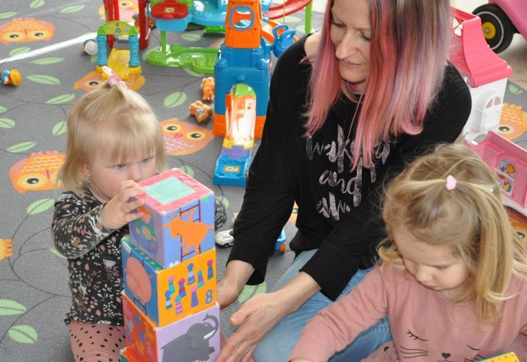 Tolles Team bei den &bdquo;Dorfspatzen&ldquo;