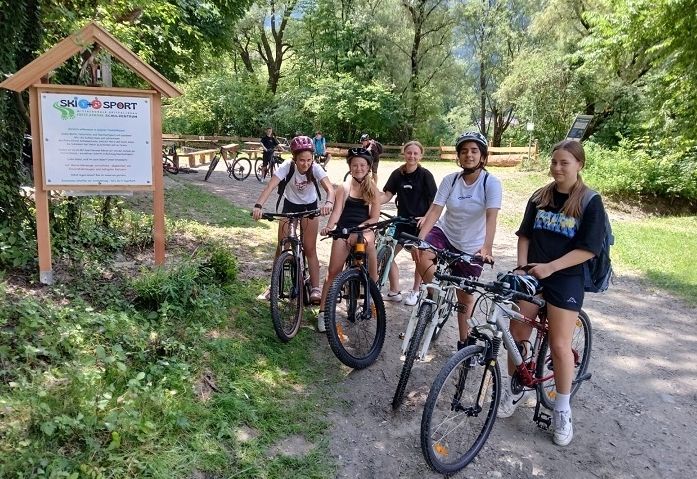 Spittal hat eine Freiluftklasse an der Drau