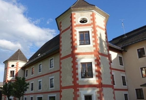 Kulterer kauft Drauhofen