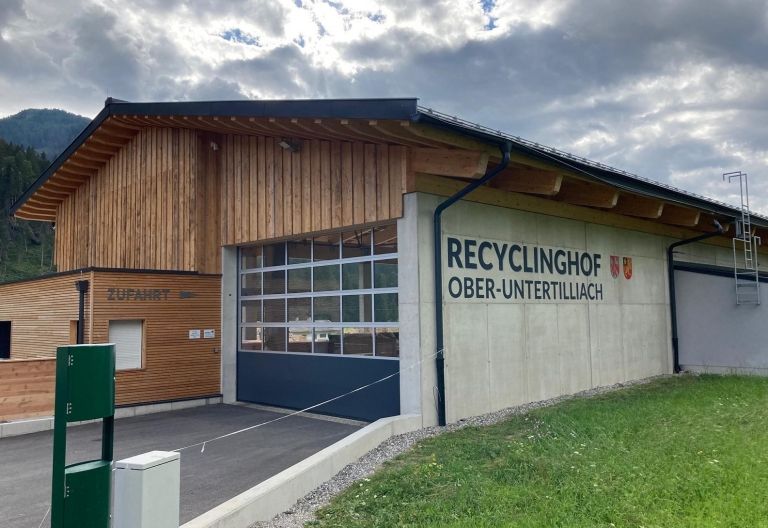 Obertilliach und Untertilliach sammeln M&uuml;ll gemeinsam