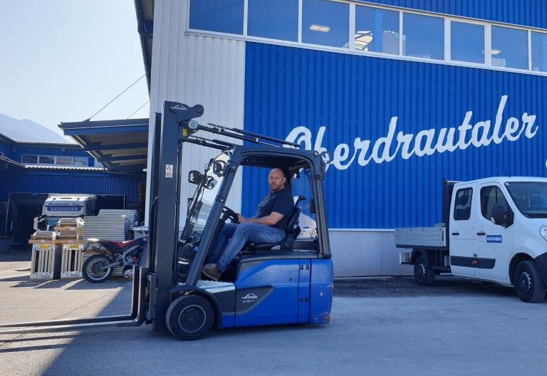 Speditionsunternehmen setzt auf Photovoltaik