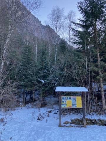 Heute erinnert eine Infotafel an den Standort der Schanze. Foto: Stangl