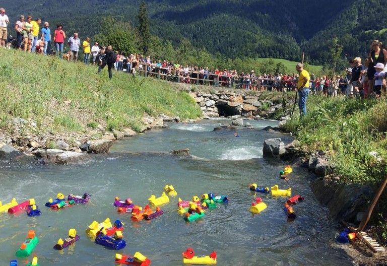 Auf die Pl&auml;tze, Ente los!