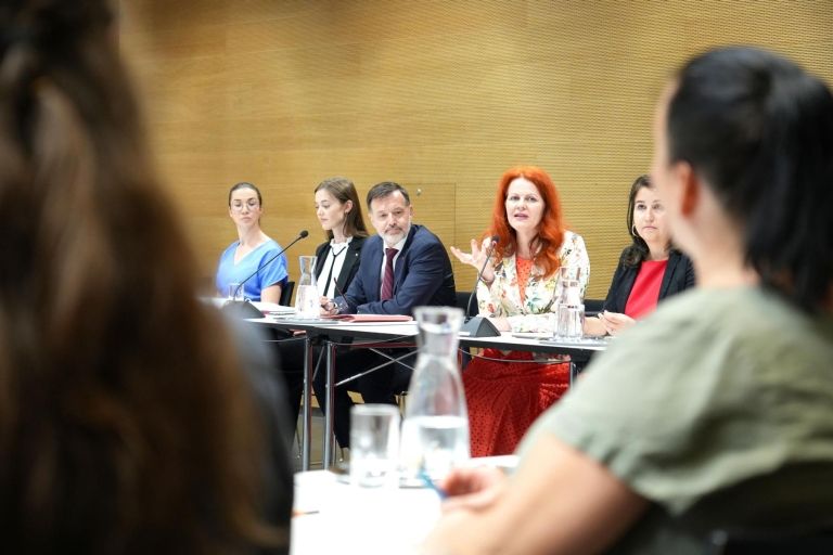 Probedurchlauf f&uuml;r Kinderbetreuungs-Recht l&auml;uft an