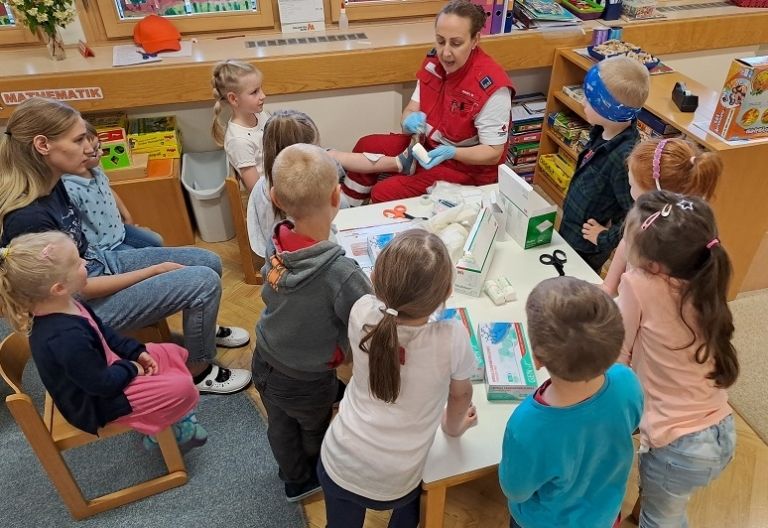 Besuch vom Roten Kreuz