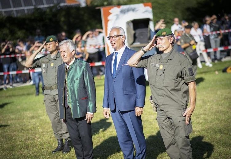 Erstmals wieder &ouml;ffentliche Angelobung 