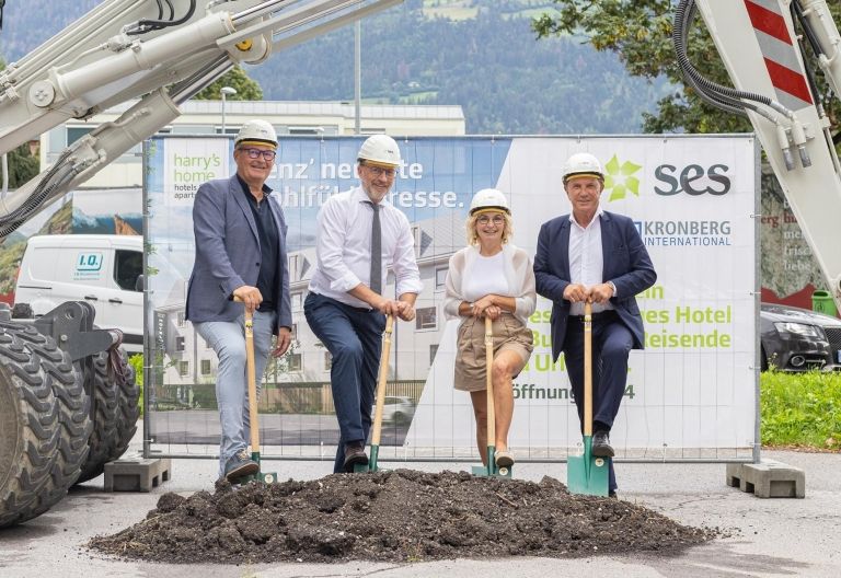 Spatenstich f&uuml;r Hotel und Neustart f&uuml;r Kaufhausprojekt