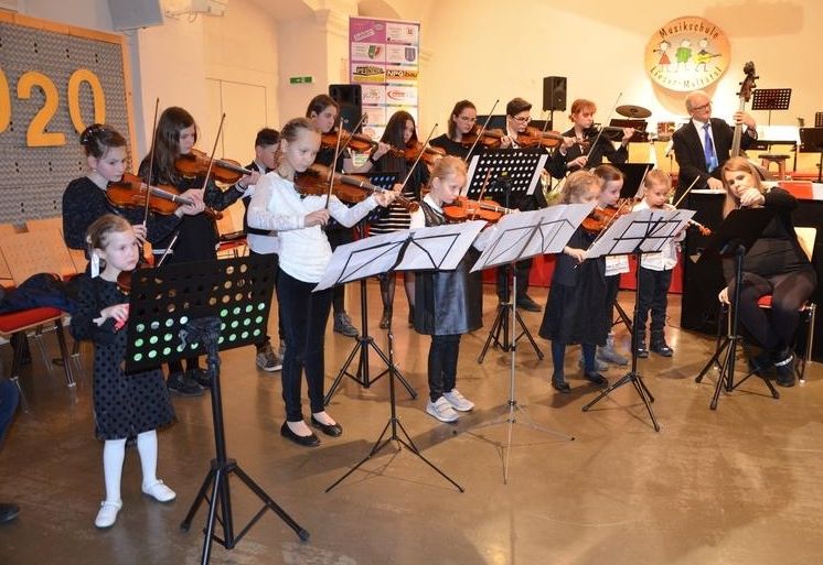 Aufbruch in die &bdquo;wilden 20er Jahre&ldquo;