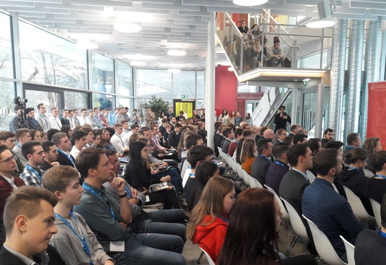 Wie schaut es aus mit der Digitalisierung im Alpenraum?