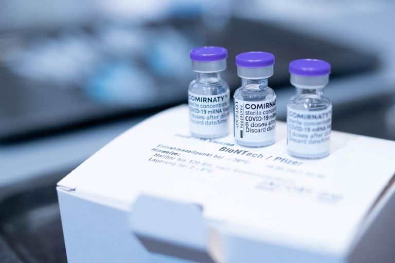 &Uuml;ber eine halbe Million Corona-Schutzimpfungen in Tirol