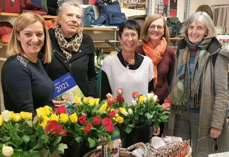 Faire Rosen f&uuml;r Frauenrechte 