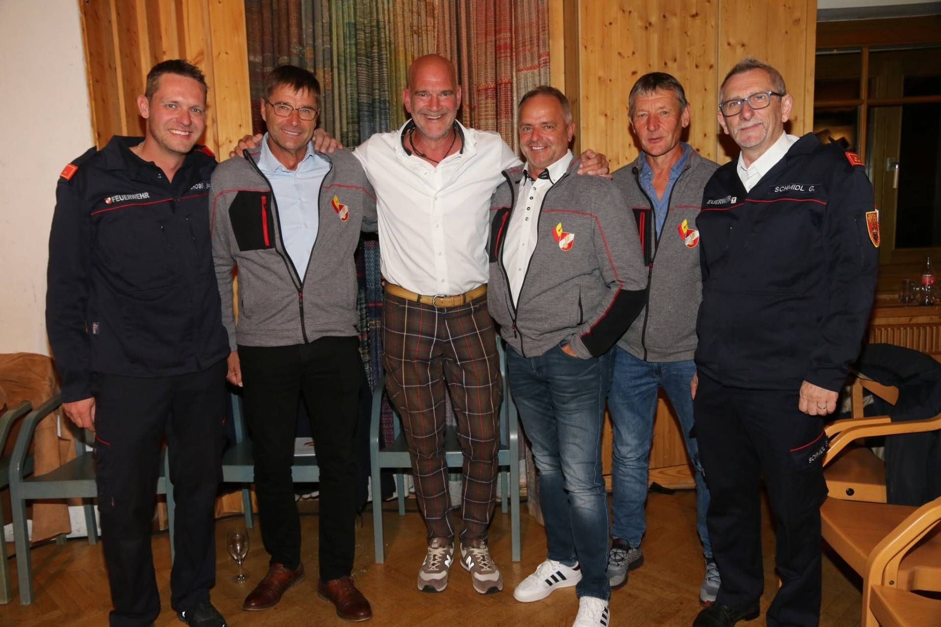 V. l.: Kurt Schober jun. Richard Pichler, Udo Wenders, BFK Kurt Schober, Sigi Korber und Kommandant HBI G&uuml;nther Schmidl.