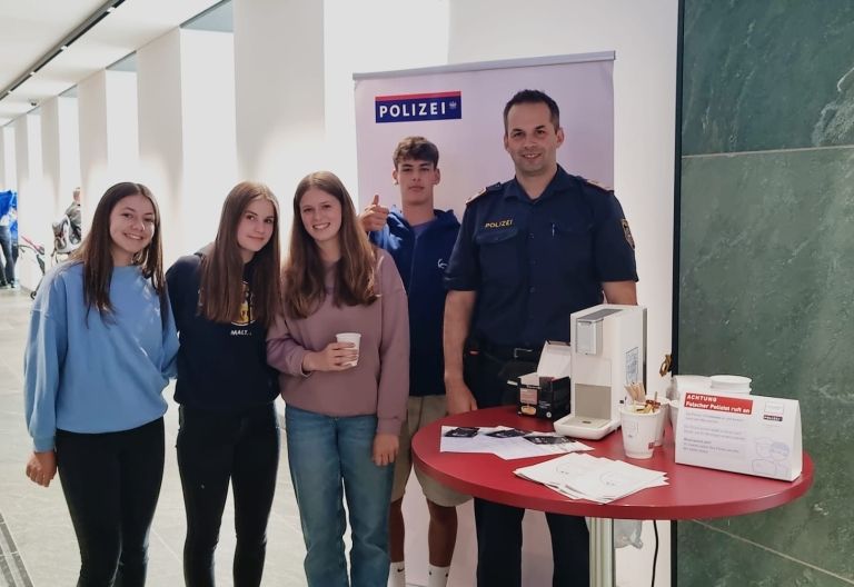 Kaffeeplausch mit der Polizei auf Augenh&ouml;he